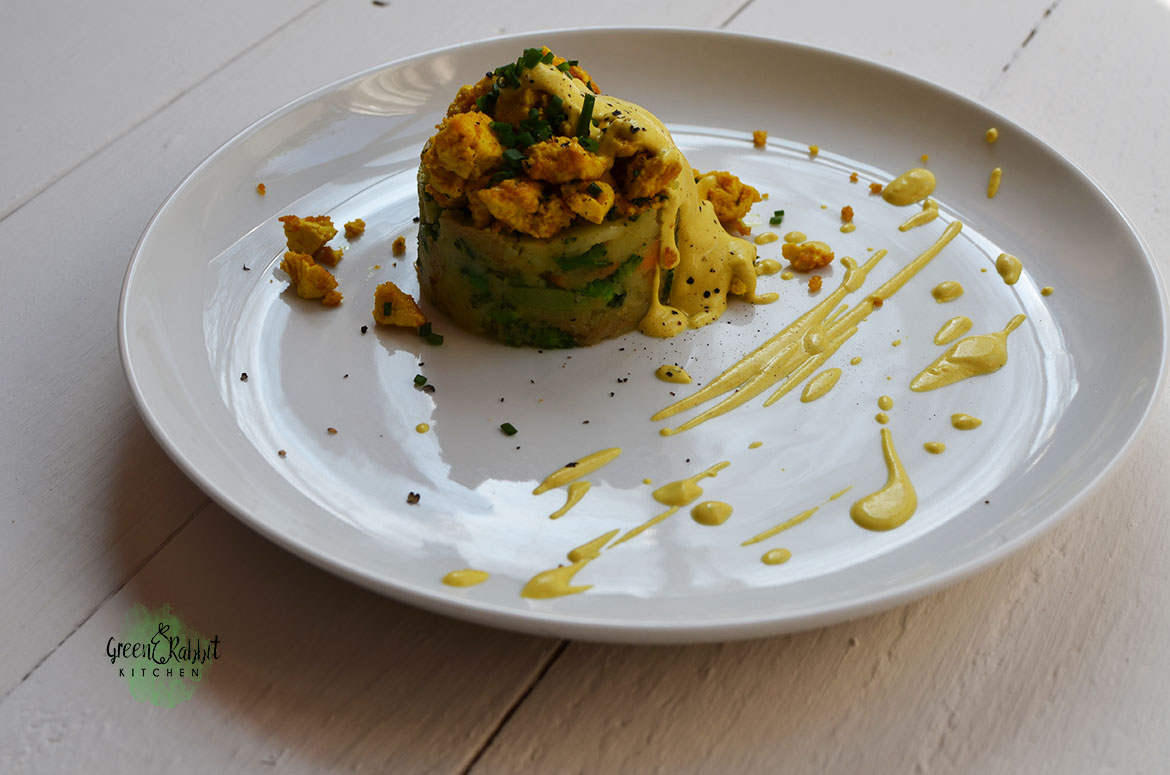 Vegan Bubble and Squeak with Scramble Tofu and Hollandaise Sauce 1